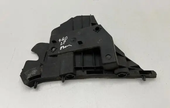 Volvo S80 Front bumper mounting bracket 31265344