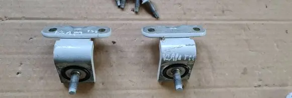 Audi Q3 F3 Tailgate/trunk/boot hinge 8V3827299B