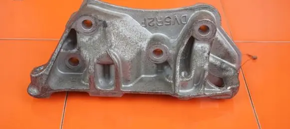 Peugeot Partner III Engine mounting bracket 9810967480 19MB53