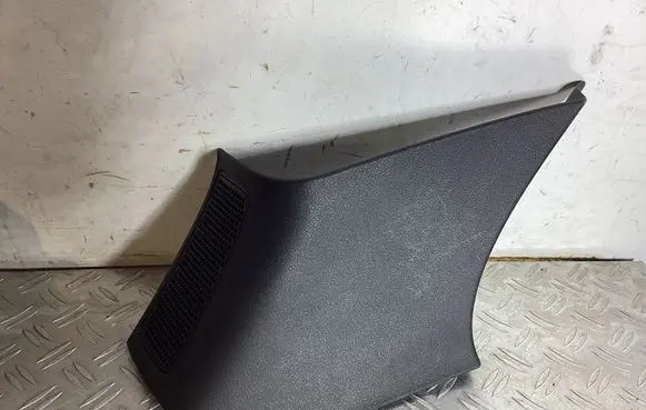 Porsche Cayenne (92A) (D)pillar trim (top) 7P5867277 7P5867245M