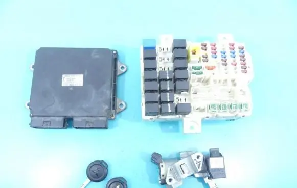 Mitsubishi Colt CZ3 Engine control unit/module ECU 1860115700 IMPRK1106926