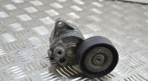 Mercedes-Benz E W211 Alternator belt tensioner A6112000570 14805156