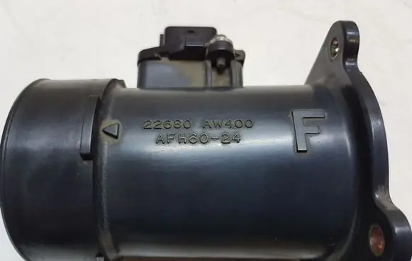 Nissan X-Trail T30 Mass air flow meter 22680AW400 AFH6024