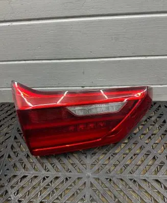 BMW 5 G30 G31 G38 Tailgate rear/tail lights 7388949 631000 BMWW31T2