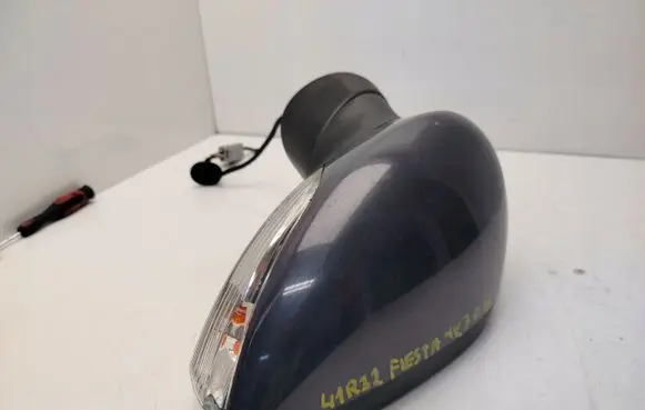 Ford Fiesta Front door electric wing mirror 