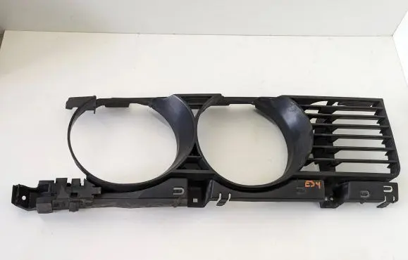 Under headlight/headlamp trim