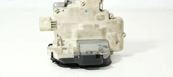 Audi A4 S4 B7 8E 8H Rear door lock 8E0839015AA