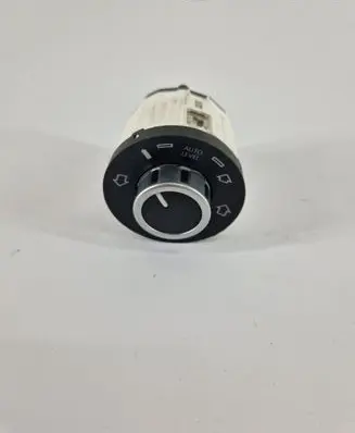 Volkswagen Touareg I Other switches/knobs/shifts 7L6927135D