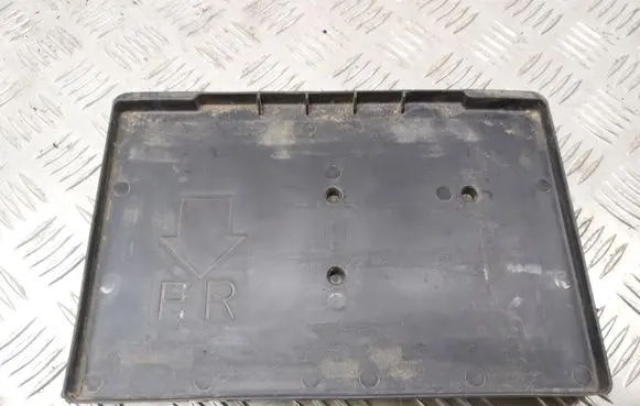 Battery tray