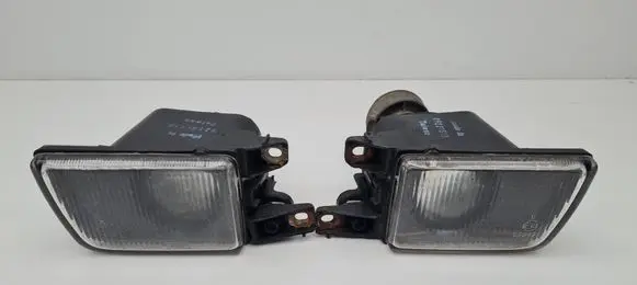 Volkswagen Golf III Fog light set 191141B 05221510