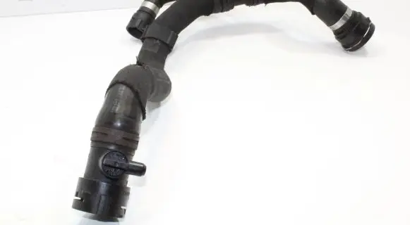 Audi A5 8T 8F Engine coolant pipe/hose 8K0122293F