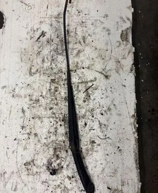 Volkswagen Transporter - Caravelle T5 Front wiper blade arm 7E1955409A