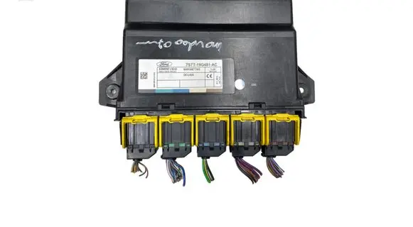 Ford Mondeo MK IV Comfort/convenience module 7S7T19G481AC 5WK48770G