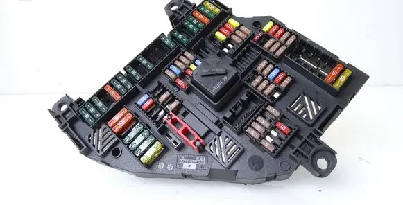 BMW 5 F10 F11 Fuse module 9234423 1670498