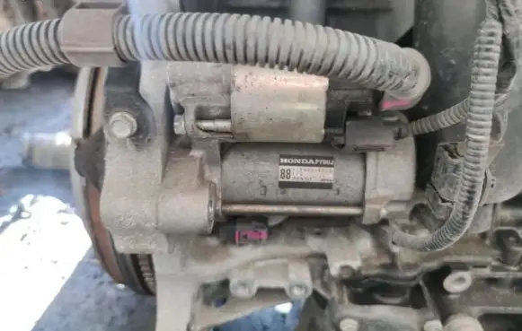 Honda CR-V Starter motor 4380000070