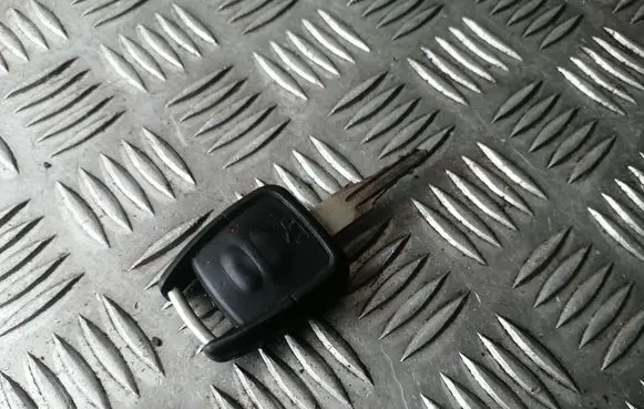 Opel Astra G Ignition key/card 