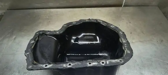 Volkswagen Polo Oil sump 03D103601G