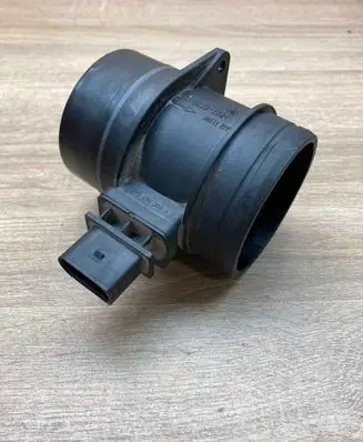 Volkswagen PASSAT B6 Mass air flow meter 03G906461C 0281002735