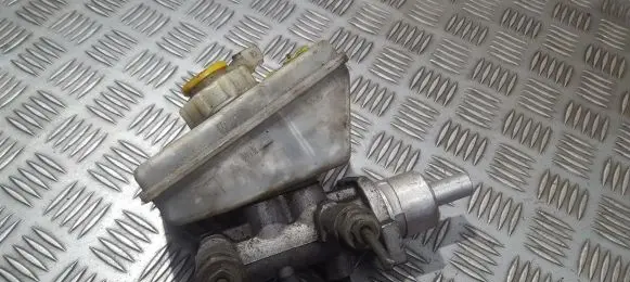 Ford Escort Master brake cylinder l481278