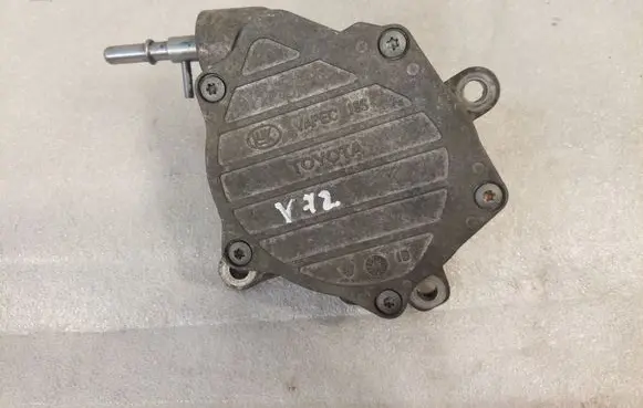 Toyota Corolla Verso AR10 Vacuum pump 293000R010