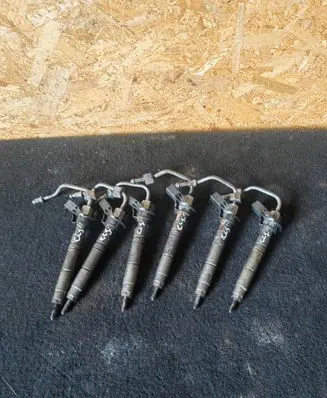 Mercedes-Benz CLS C219 Fuel injectors set 0445115064 A6420701387