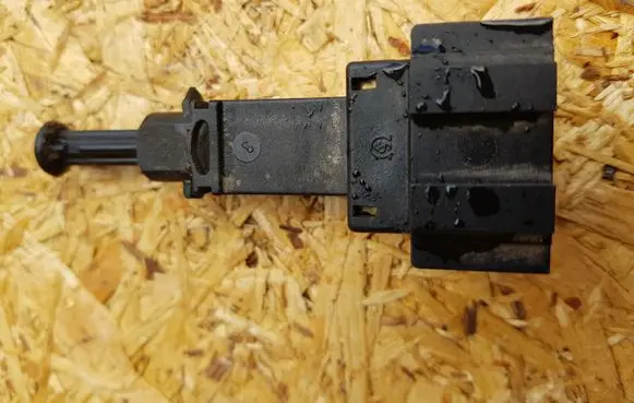 Seat Alhambra (Mk1) Brake pedal sensor switch 1J0945511A