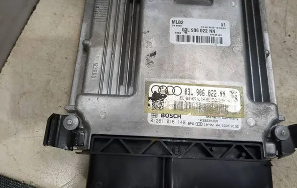 Audi A5 8T 8F Engine control unit/module 0281016140 03L906022HN 03L906019AL