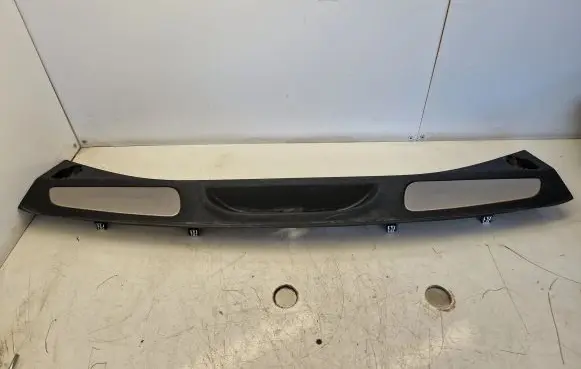 Jeep Grand Cherokee Trunk/boot sill cover protection P1NR39DX9AG