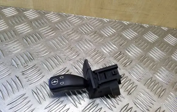 BMW 5 E39 Steering wheel adjustment switch 8373901