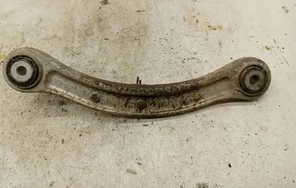 Volkswagen Touareg II Rear control arm 7L0505375A