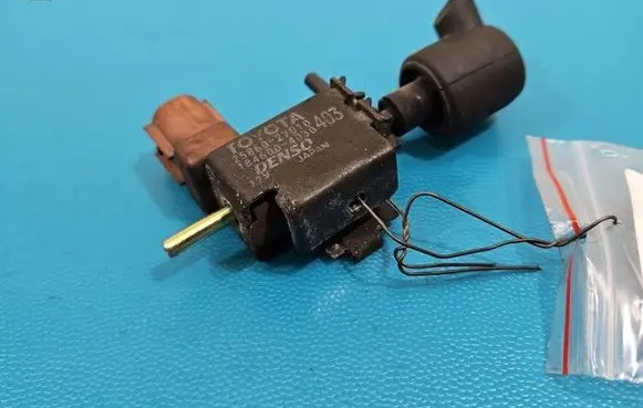 Toyota RAV 4 (XA20) Turbo solenoid valve 2586027010 IMPRK1577446