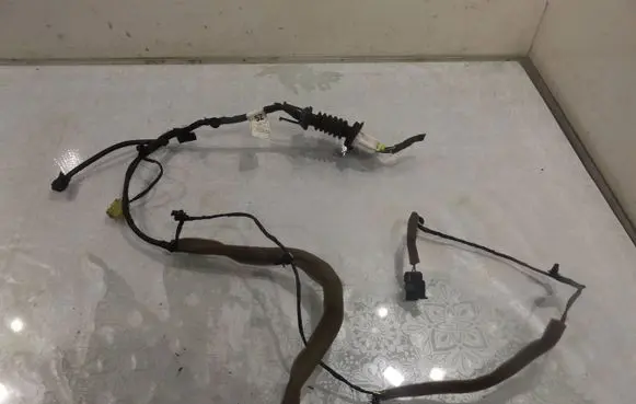 Chevrolet Aveo Front door wiring loom/harness boot 96425565