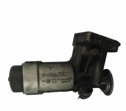 Seat Cordoba (6K) Oil filter mounting bracket 038115389B