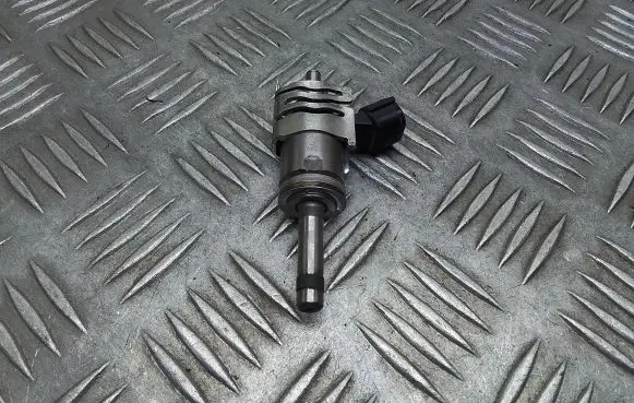 Lexus ES 250 - 300 - 330 Fuel injector 2325025010