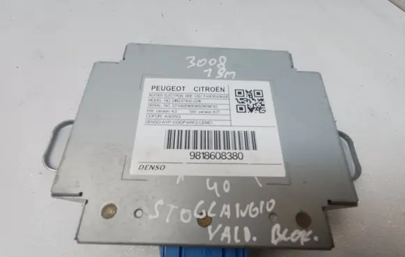 Peugeot 3008 II Sunroof control unit/module 9818608380