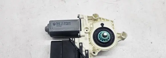 Volkswagen PASSAT B6 Rear door window regulator motor 974226111