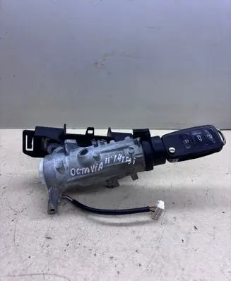 Skoda Octavia Mk2 (1Z) Ignition lock 1K0905851B