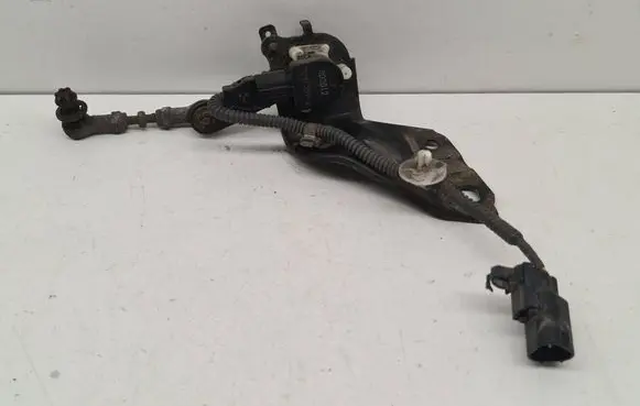 Toyota Land Cruiser (J150) Rear air suspension level height sensor B0913592 8D2012