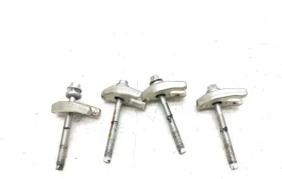 Renault Laguna III Fuel Injector clamp holder