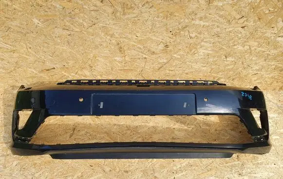 Volkswagen Golf Sportsvan Front bumper Z748