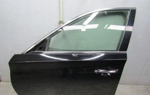 Infiniti Q50 Front door