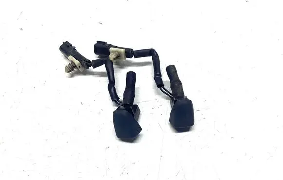 Volvo S60 Windshield washer spray nozzle 