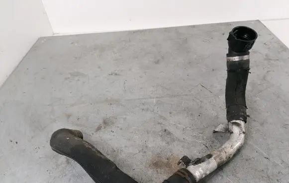 Audi A5 8T 8F Engine coolant pipe/hose 8K0121071C