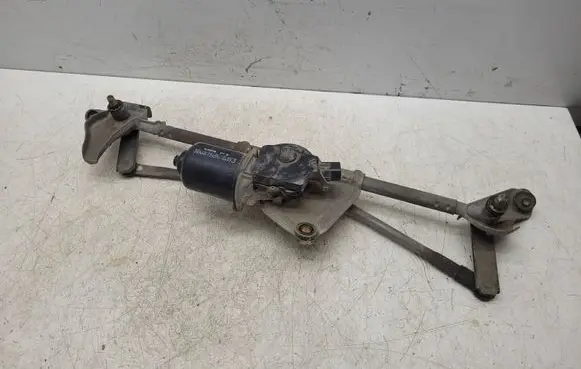 Toyota RAV 4 (XA20) Front wiper linkage and motor 8511042130