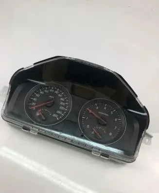 Volvo V50 Speedometer (instrument cluster) 30765308