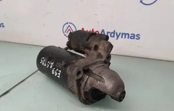 BMW 5 E39 Starter motor 2246571 12412246571