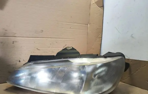 Peugeot 406 Headlight/headlamp 1305621701