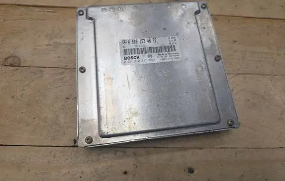 Mercedes-Benz E W210 Engine control unit/module A0001534879