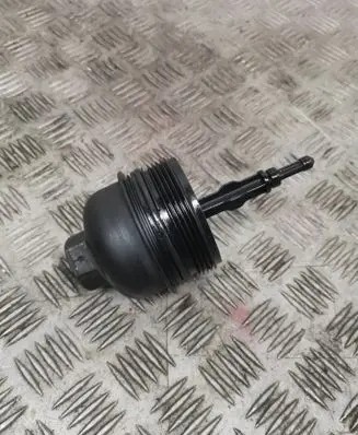 BMW 5 E39 Oil filter cover 22473799 8792095