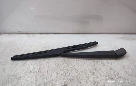 Mazda CX-5 Rear wiper blade arm 